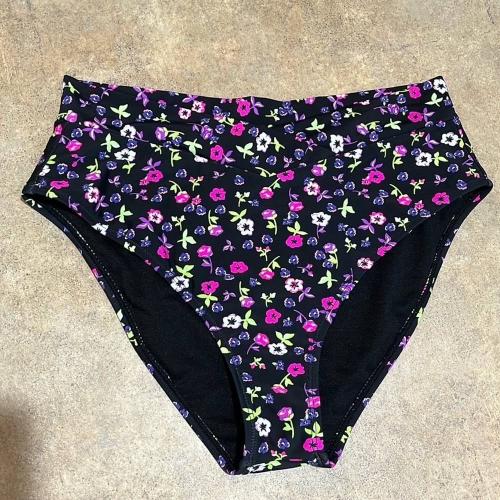 CYN & LUCA Women’s Size L Multicolor Floral Medium Coverage Bikini Bottom NWT